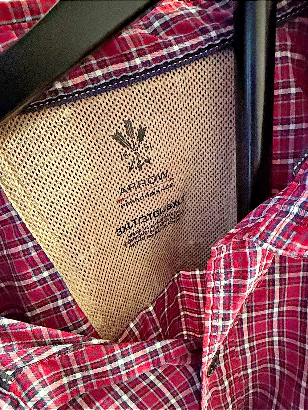 Arrow Men's Plaid Short Sleeve Shirt in Red & White - Picture 4 of 4